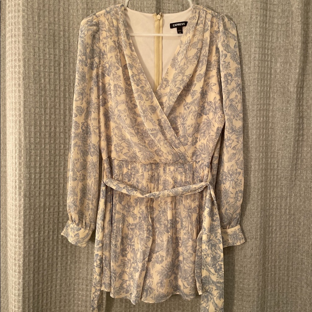 NWOT Express floral romper